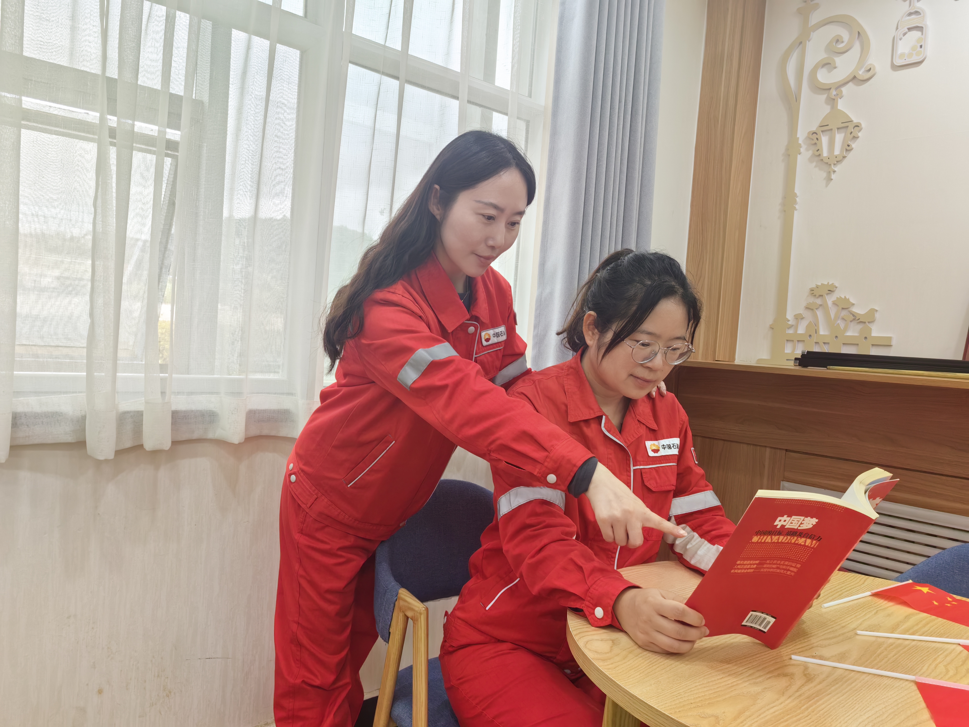 别忘了不断学习的重要性，进步会如影随形地跟着你走
