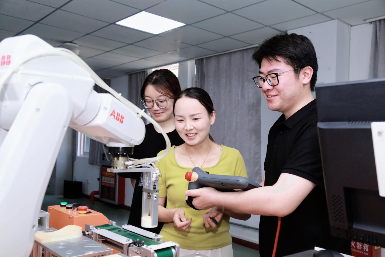 retouch_2025051920042681