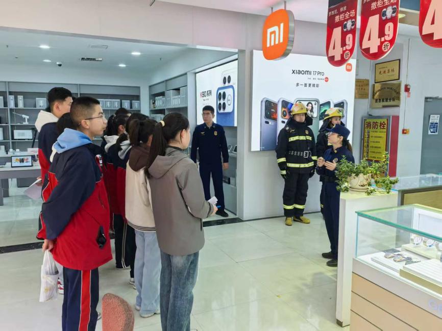 5256bda2295919db2af672fbd91b2585